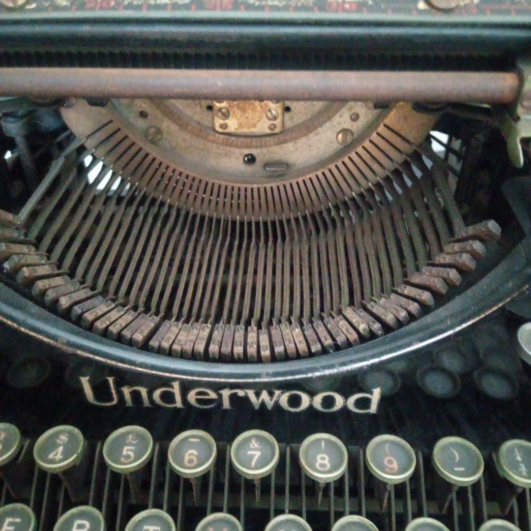 Underwood タイプライター