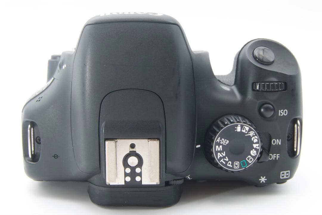 Canon EOS Kiss X4 レンズキット　デジタル一眼レフカメラ　軽量