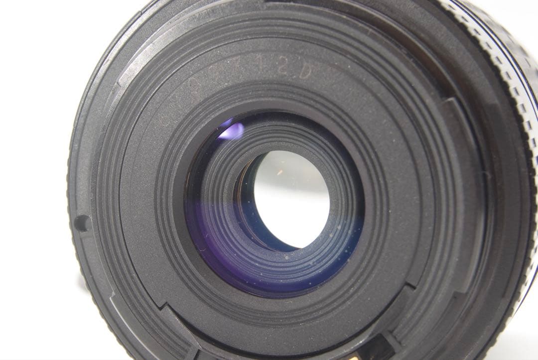 Canon EOS Kiss X4 レンズキット　デジタル一眼レフカメラ　軽量