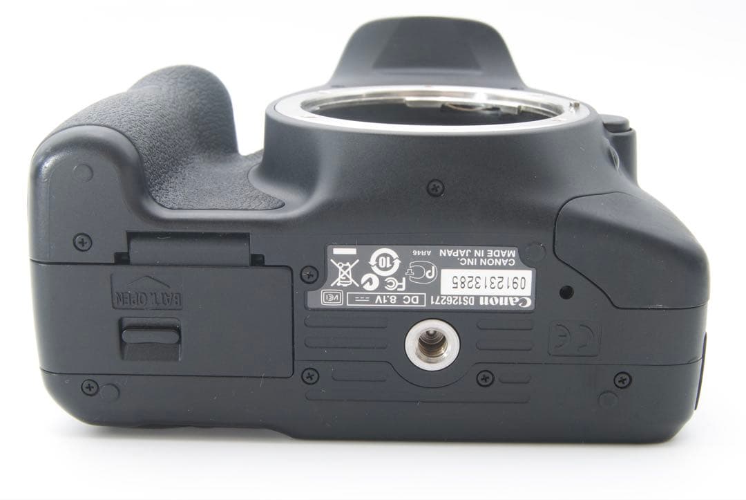 Canon EOS Kiss X4 レンズキット　デジタル一眼レフカメラ　軽量