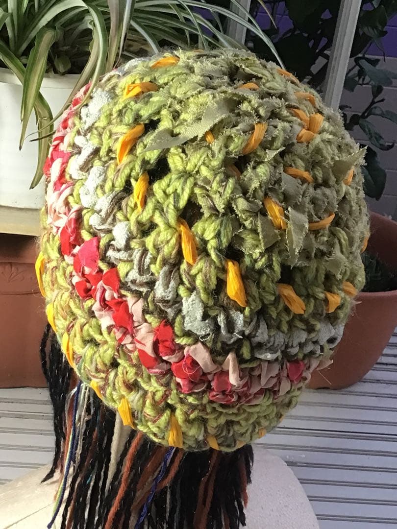 手作りニット帽　❣️高級シルク縮緬リボン　ハンドメイド ビーニー　鶯色