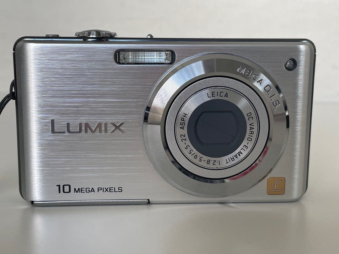 LUMIX FS7 10 MEGA PIXELS コンパクトデジタルカメラ