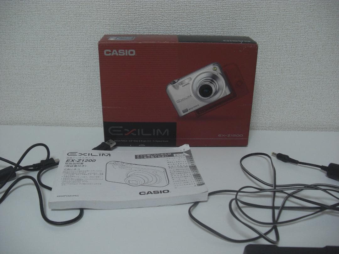 CASIO EXILIM EX-Z1200コンパクトデジタルカメラ