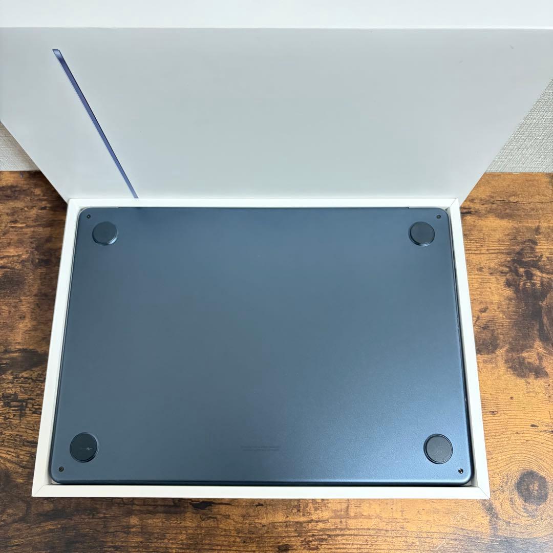 MacBook Air 13インチ M4 メモリ16GB SSD256GB