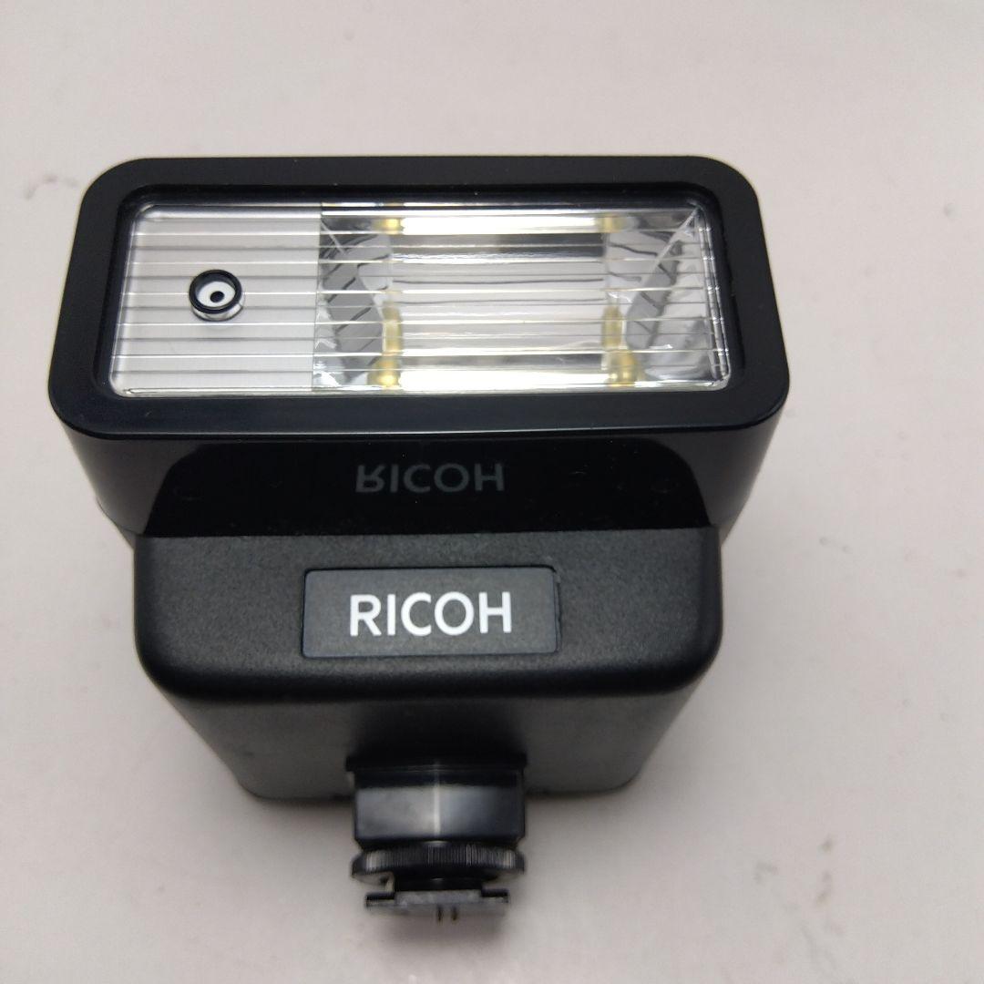 美品動作品　RICOH XR500 AUTO レンズ２本 フラッシュ付