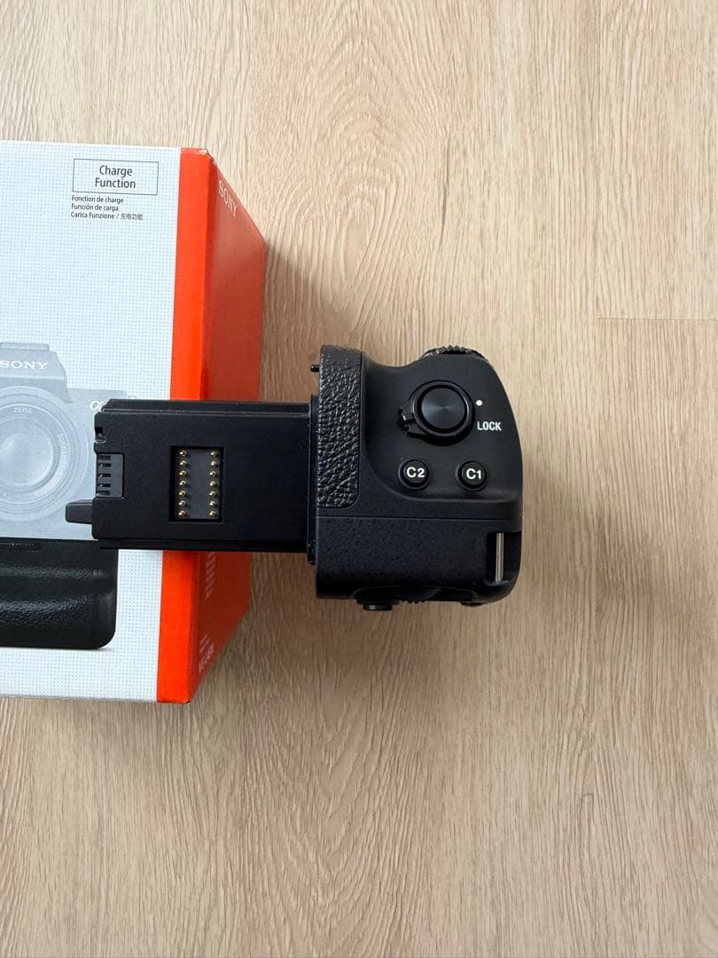 デジタルカメラ Sony vertical grip VG-C4EM