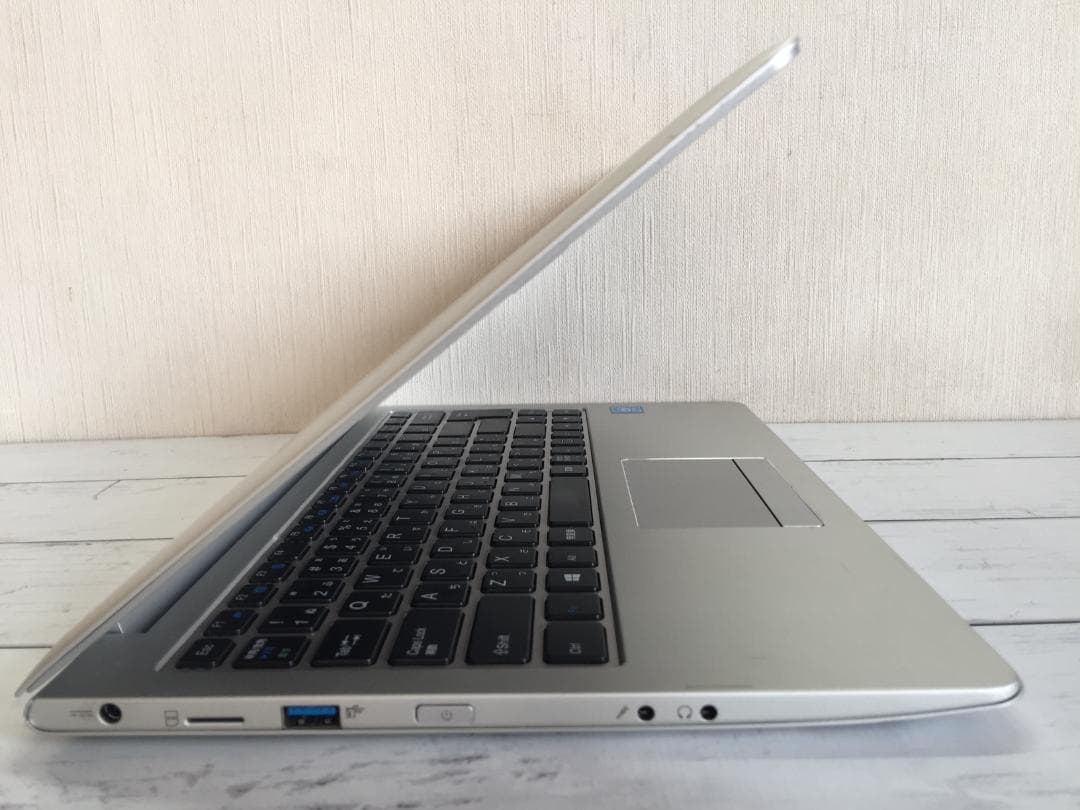 マウス MB13BCM8S2WL13.3型 薄型/Office2024/Win