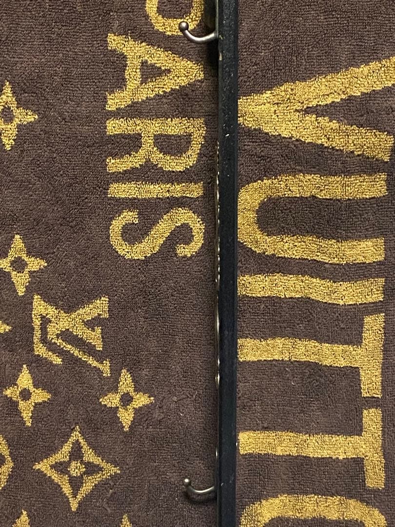 ゴシック調 アンティーク風♦️コンパクト ハンガーフック 黒＆金♦️未使用♦️送料込