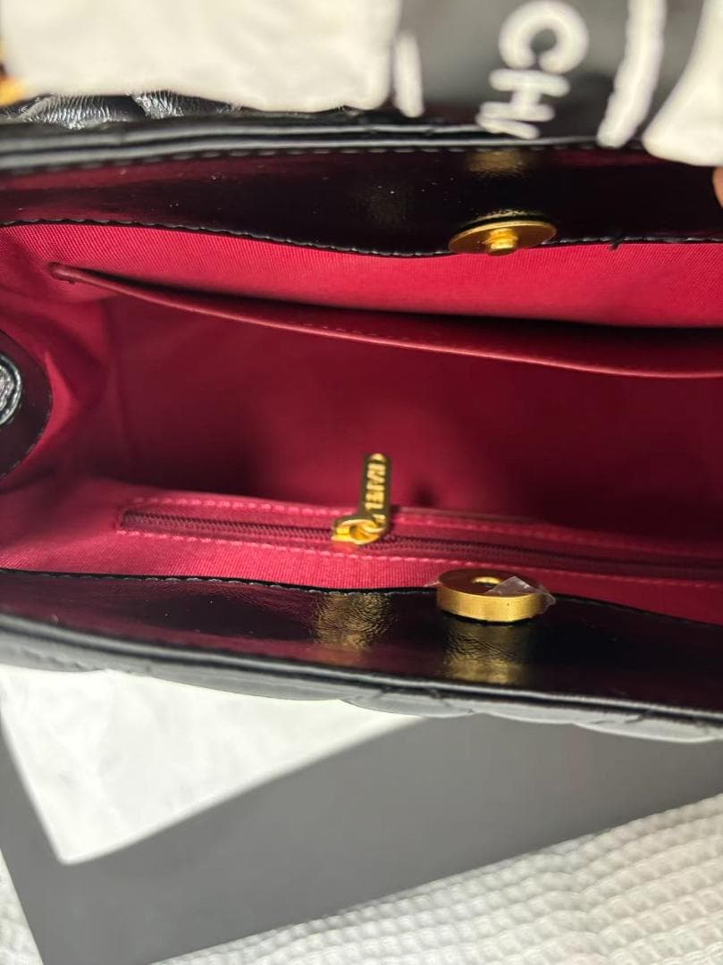 美品 非売品 VIP顧客限定 25SSブラック パテントレザー バッグ~~~