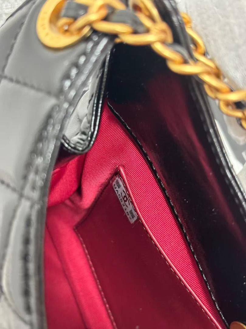 美品 非売品 VIP顧客限定 25SSブラック パテントレザー バッグ~~~