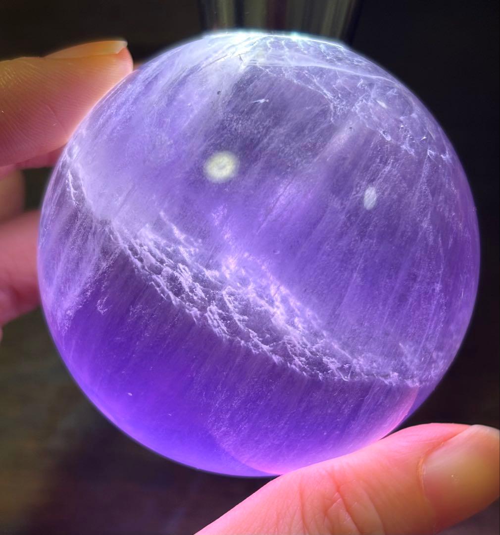 レア　高品質　フローライト　セリサイトみたいな雲模様　濃いパープル