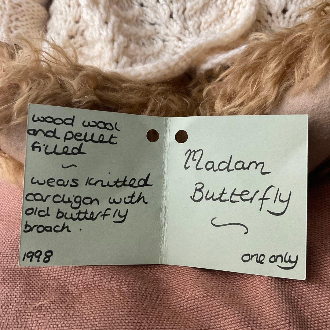 イギリス　アーティスト　テディベア