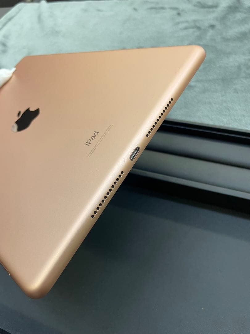 Apple iPad 第7世代 32GB アップル アイパッド
