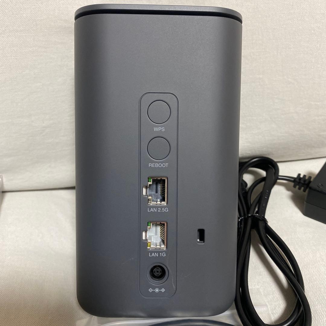 docomo  5G HR02 本体 ACアダプター付き