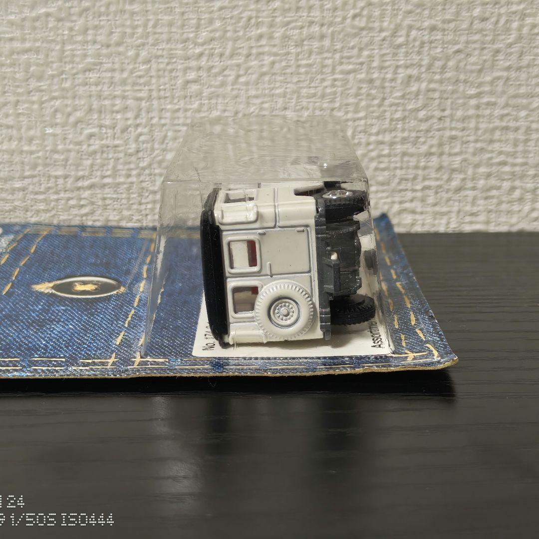 TOMICA　トミカ　トヨタ　ランドクルーザー　白/黒色　ブリスターパック