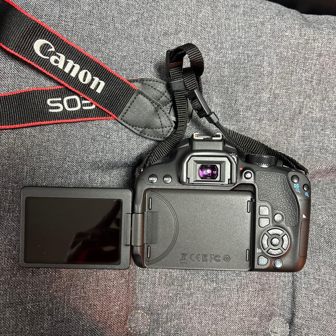 Canon EOS Kiss X9i 本体と付属品