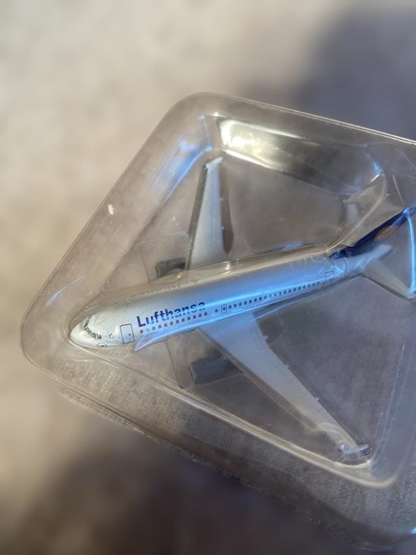 【超希少】ヘルパ 1/500 ルフトハンザ A319（製造時エラープリント）