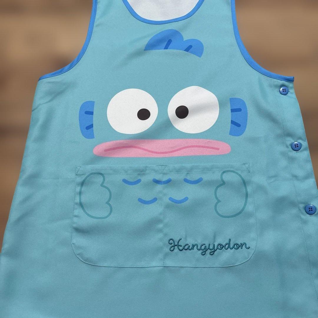 保育士　エプロン　サンリオ大集合　１１枚セット