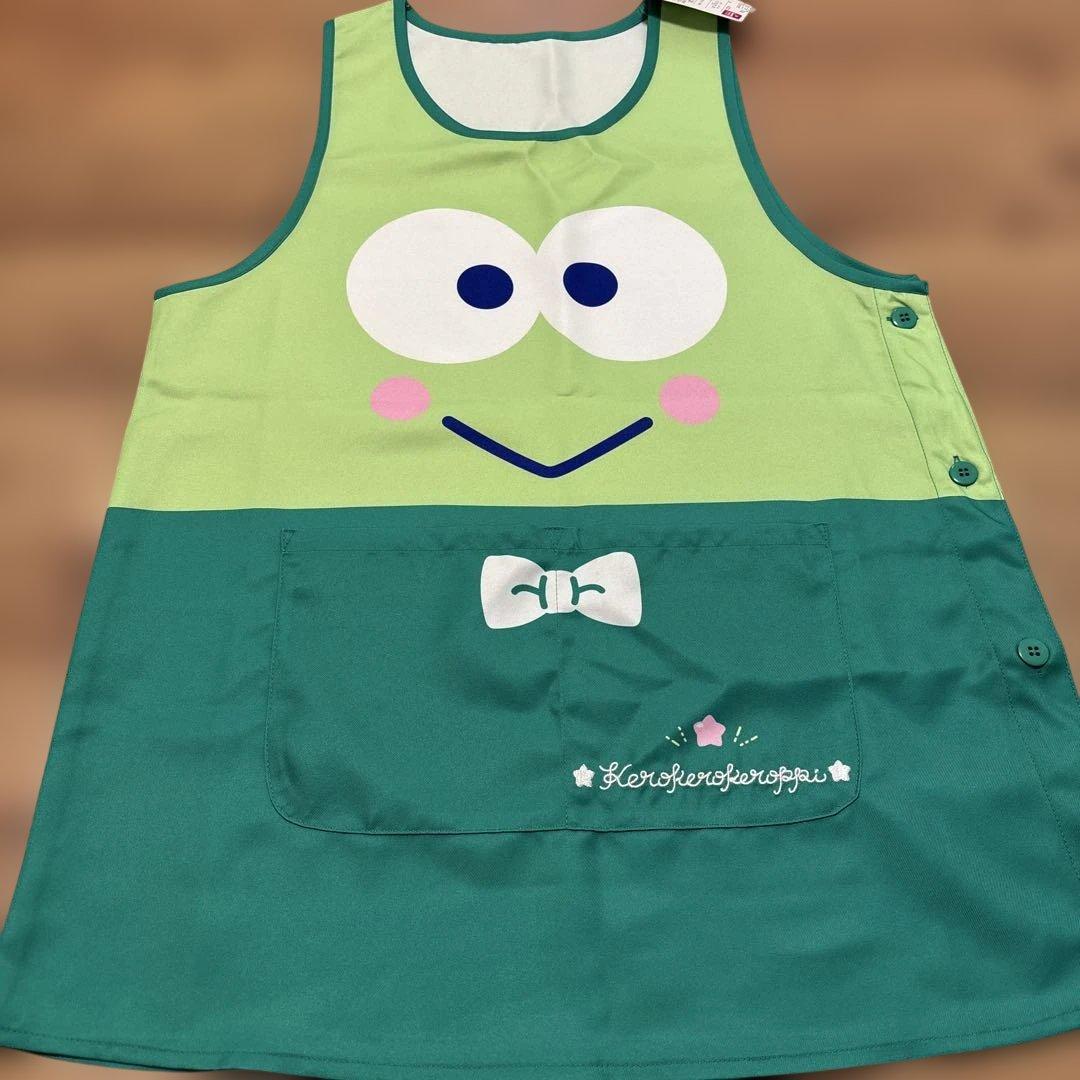 保育士　エプロン　サンリオ大集合　１１枚セット