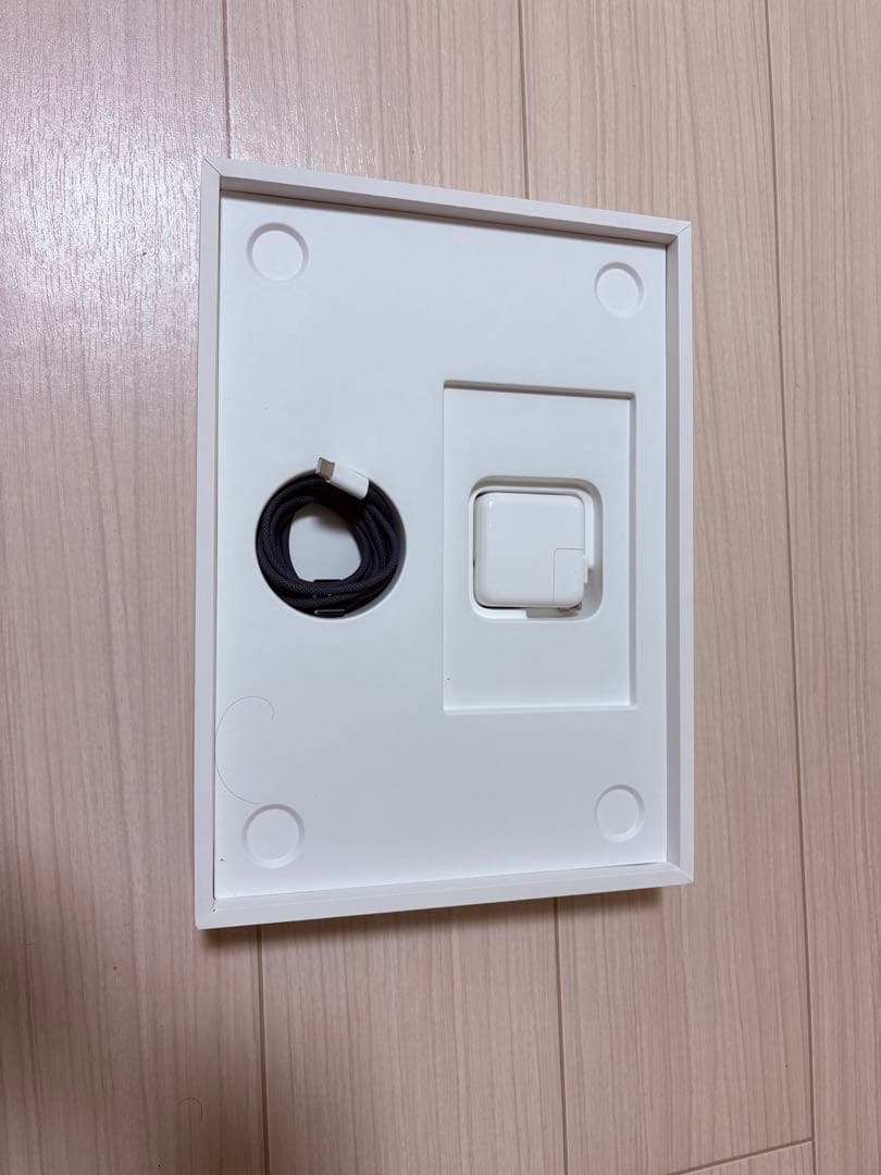 i*s様 MacBook Air M4 16GB 256GB Midnight