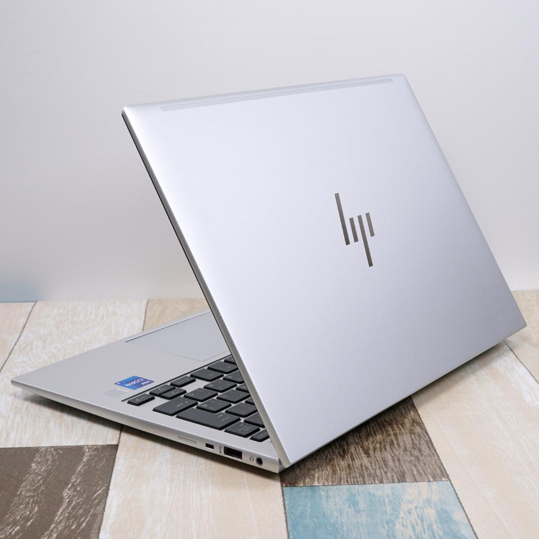 未使用に近い極美品✨１０コアの第１２世代コアｉ７に超高速ＳＳＤ＆１６Ｇメモリ搭載