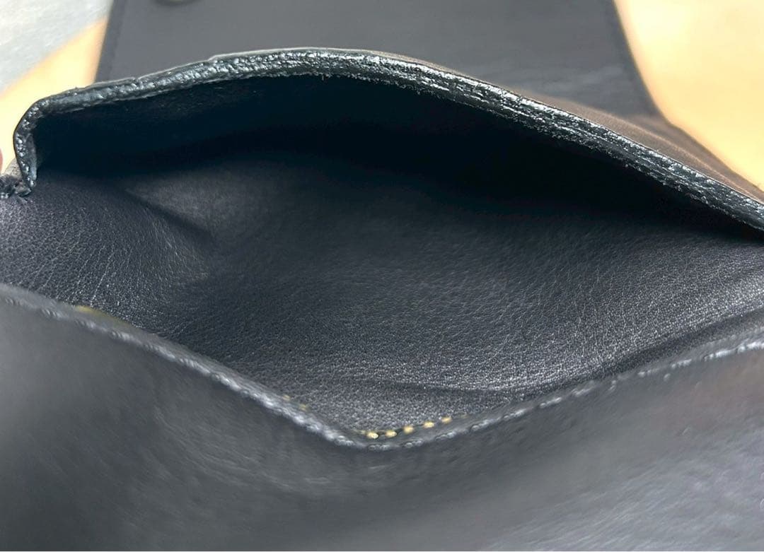 トラッカーウォレット　ミドル　ショートトラッカー　牛革　本革　コンパクト財布