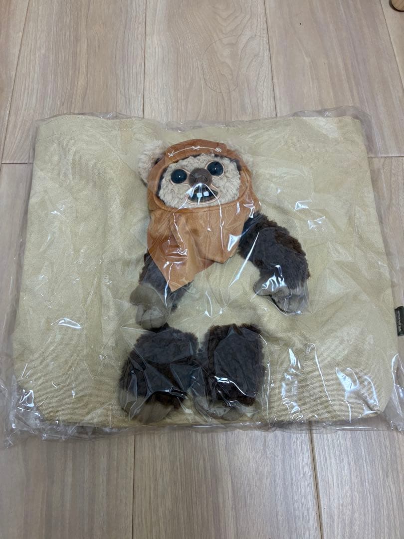 【未開封】スターウォーズセレブレーション　イウォーク　ぬいぬいバッグ