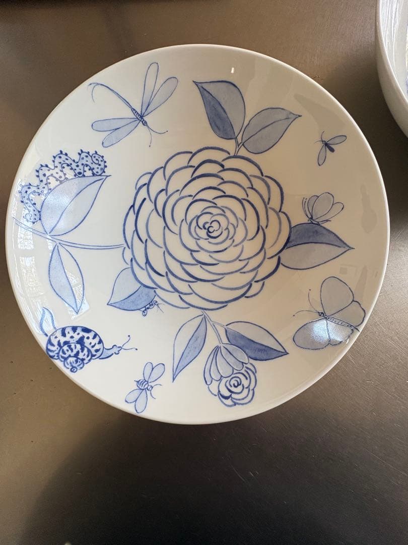 ZARA  青い蓮の花模様の陶器皿　4枚セット