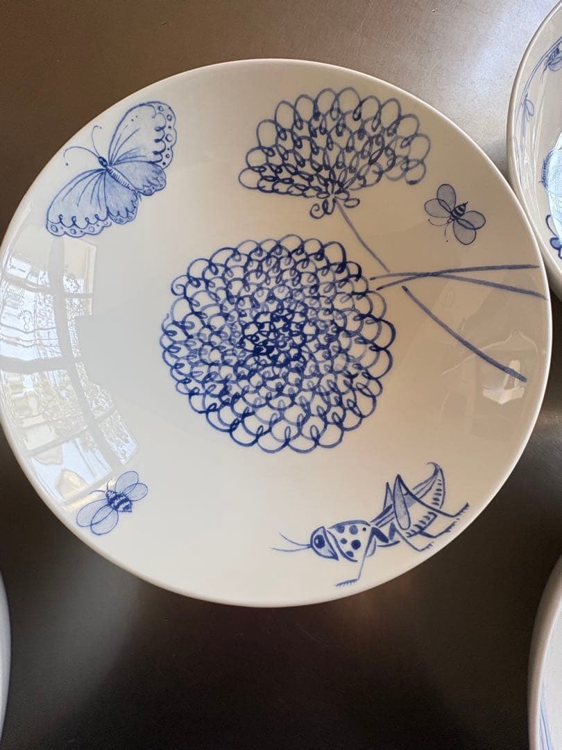 ZARA  青い蓮の花模様の陶器皿　4枚セット