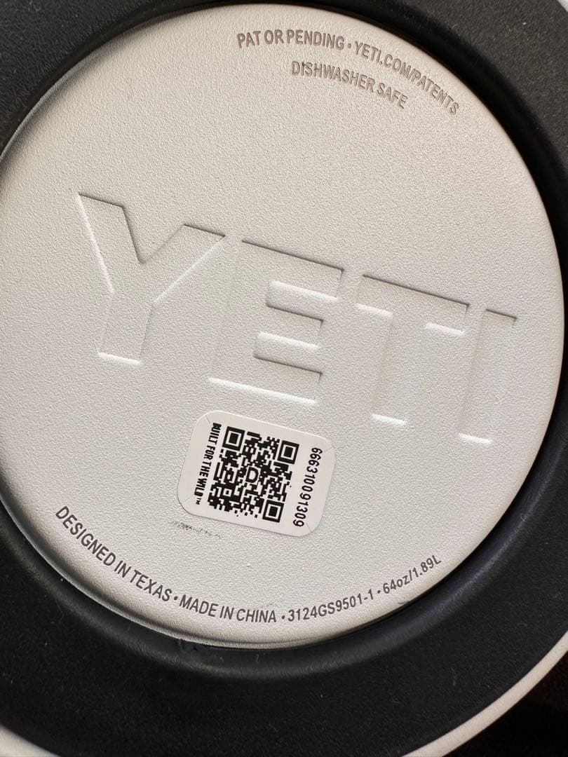 YETI Rambler YETI Rambler ピッチャー 64oz