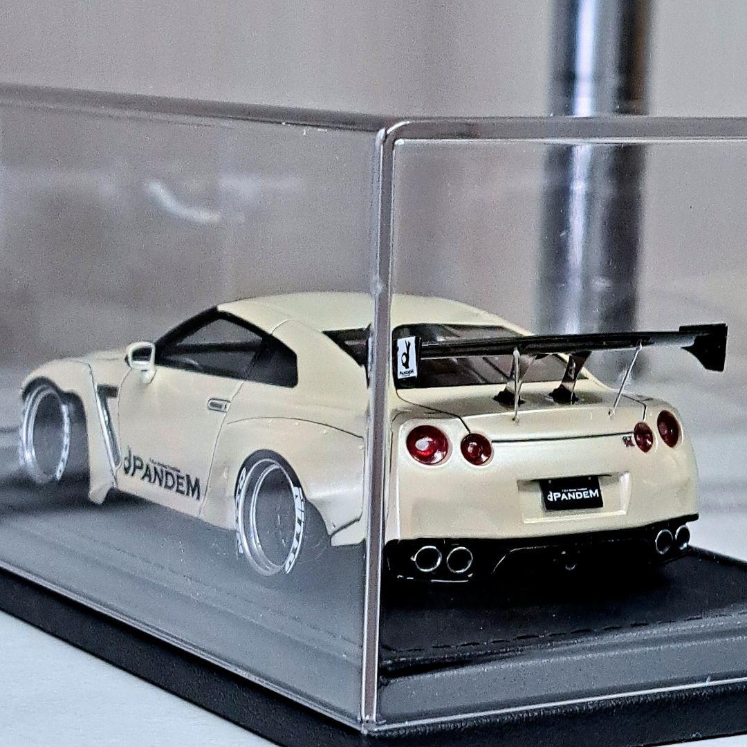 イグニッションモデル 1/43 PANDEM R35 GT-R パールホワイト