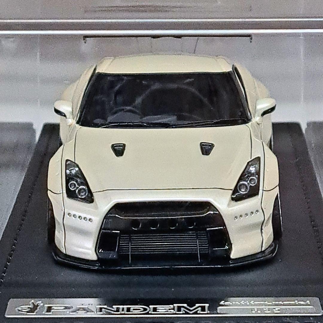 イグニッションモデル 1/43 PANDEM R35 GT-R パールホワイト