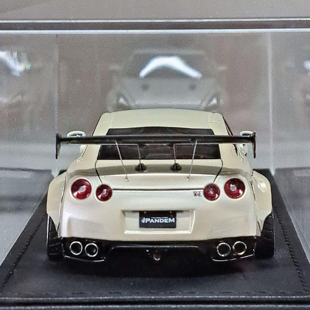 イグニッションモデル 1/43 PANDEM R35 GT-R パールホワイト