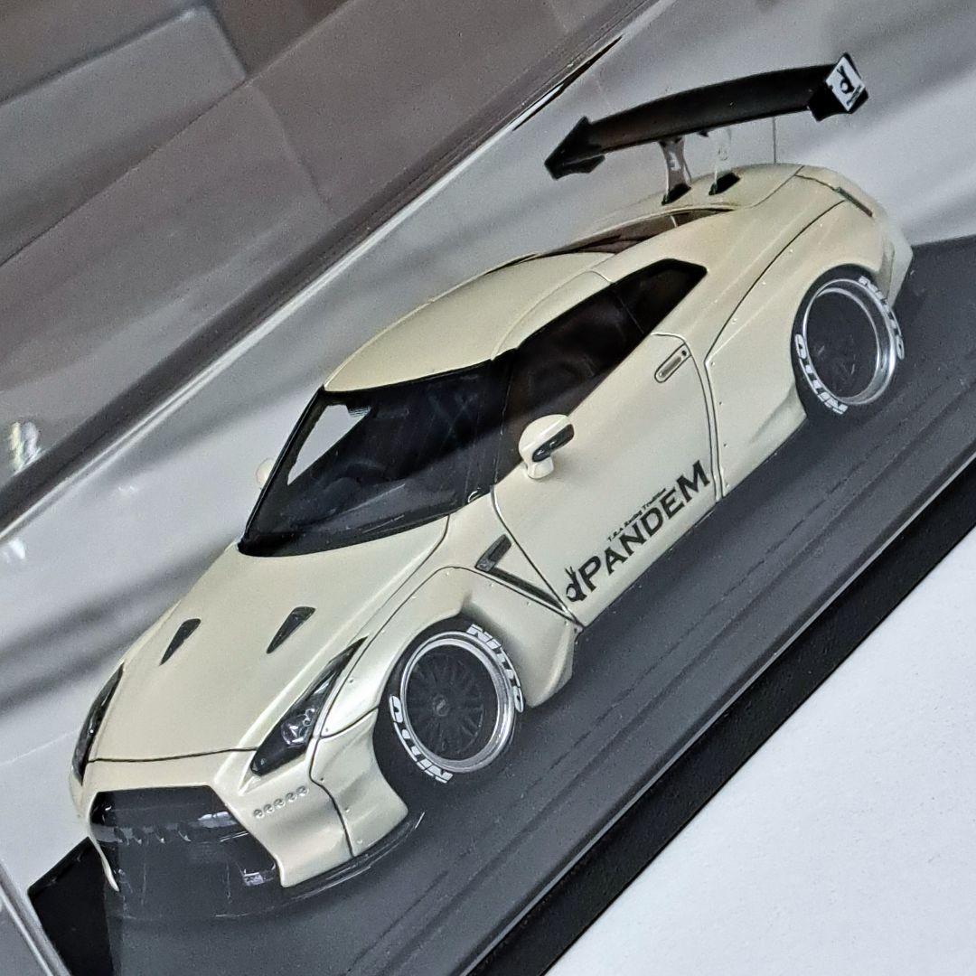 イグニッションモデル 1/43 PANDEM R35 GT-R パールホワイト