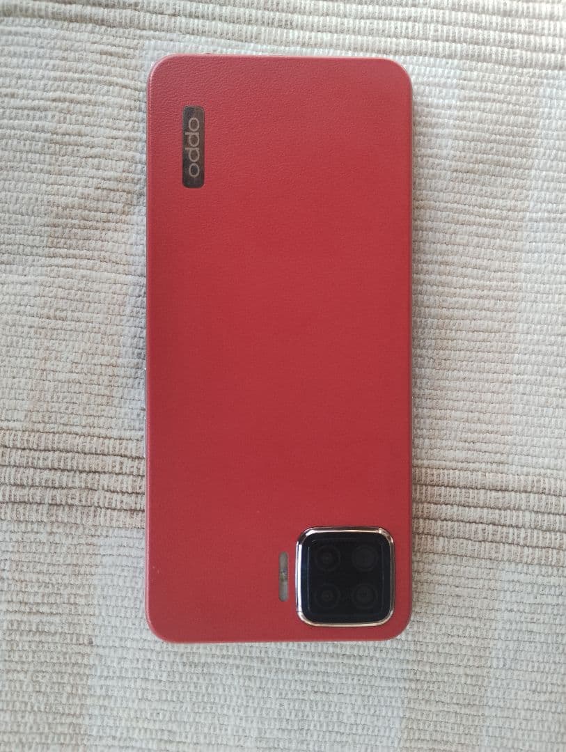 OPPO A73　ケース付き
