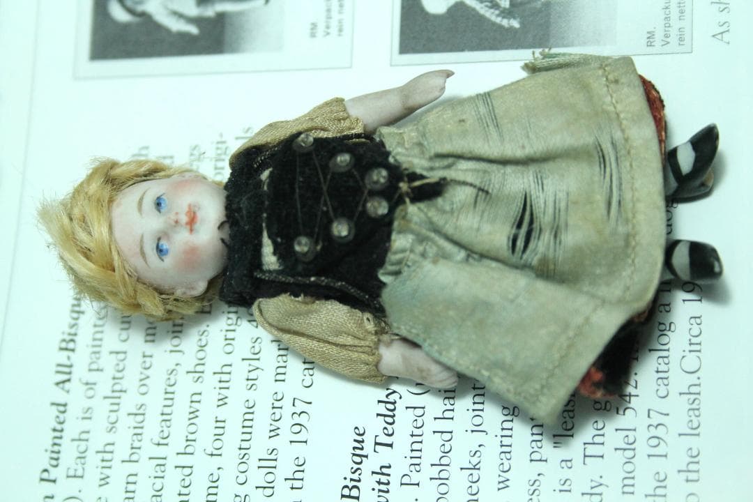 オリジナルコンディション 可愛いミニョネット　ビスクドール　ドイツ ドールハウス