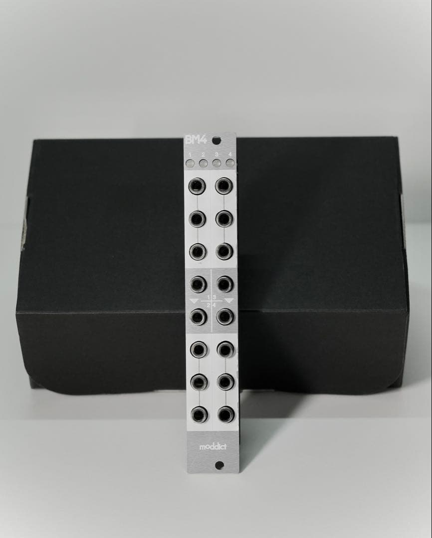moddict BM4 モジュラーシンセ　ユーロラック