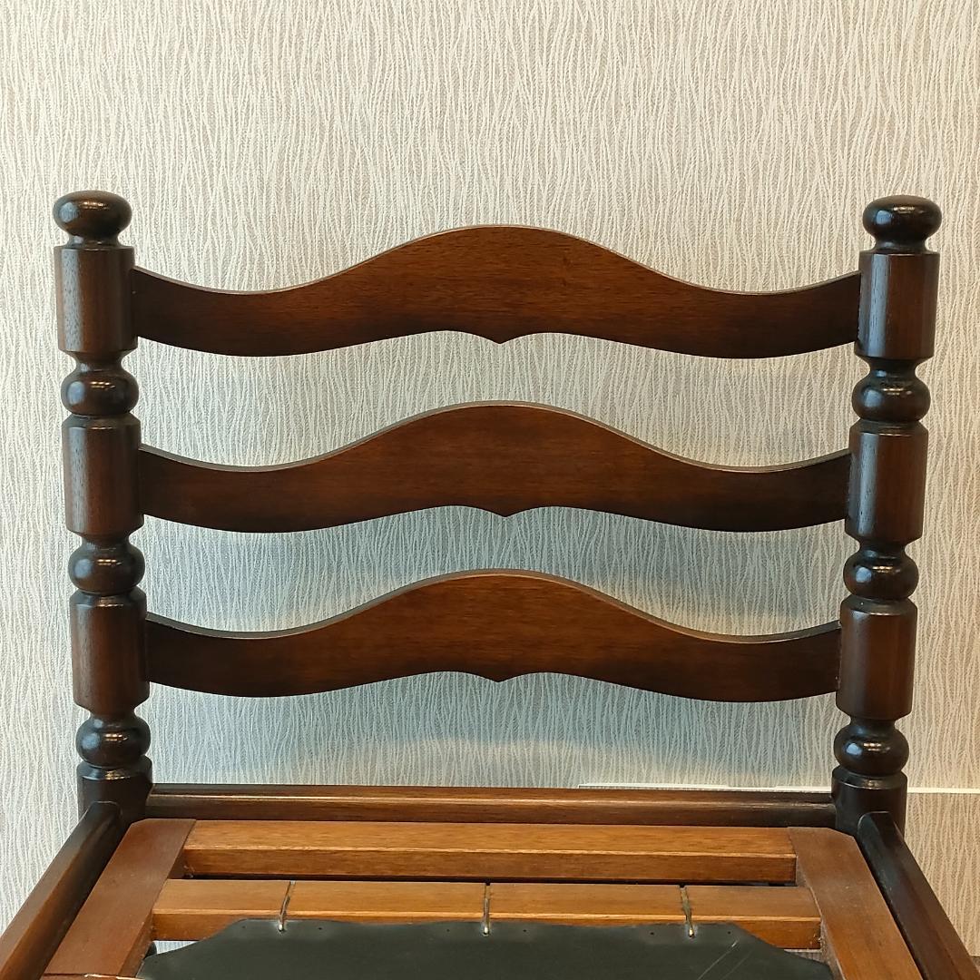 ナガノインテリア　一人掛けソファ　クラシカル　クッション付き①