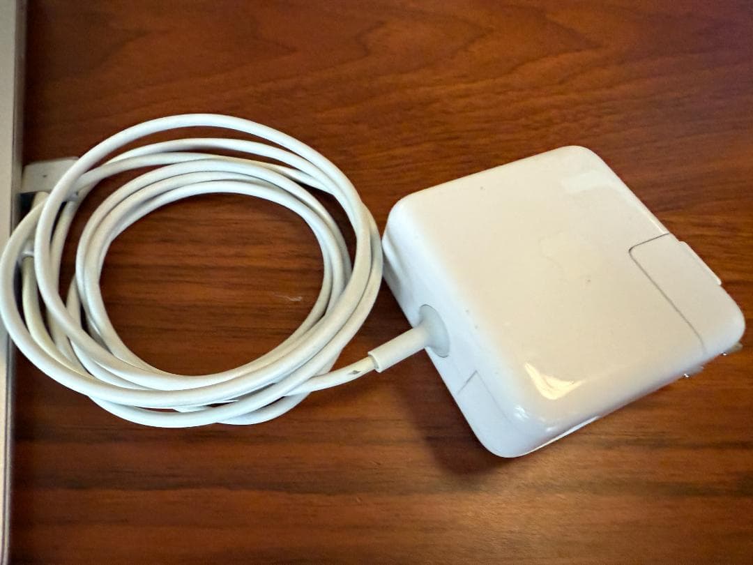 ジャンク：2017 MacBook Air13インチ i5 8GB 256GB
