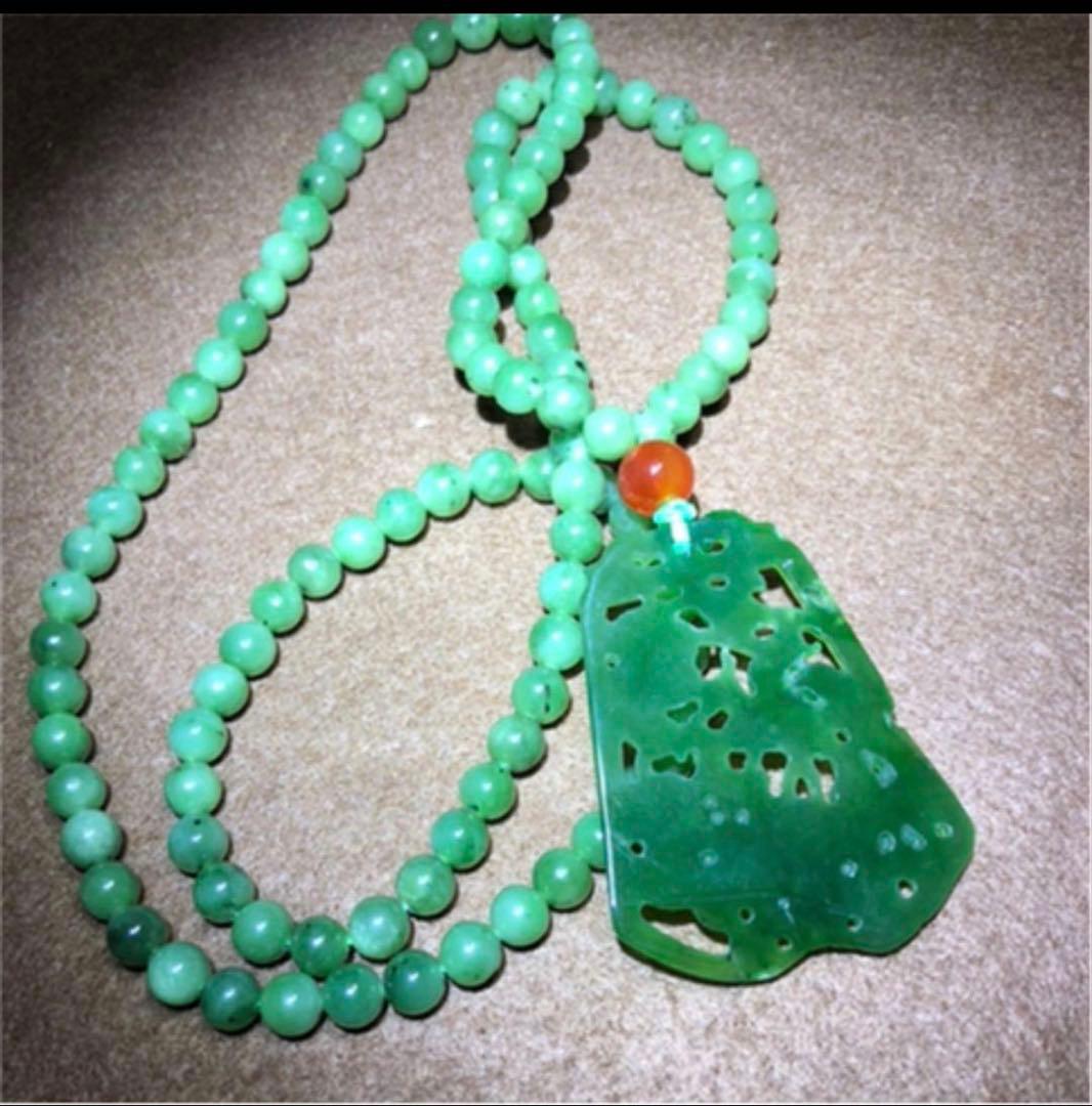 新品　天然石　翡翠彫刻 鳥の水の香り氷緑 根付 ペンダント ネックレスA66