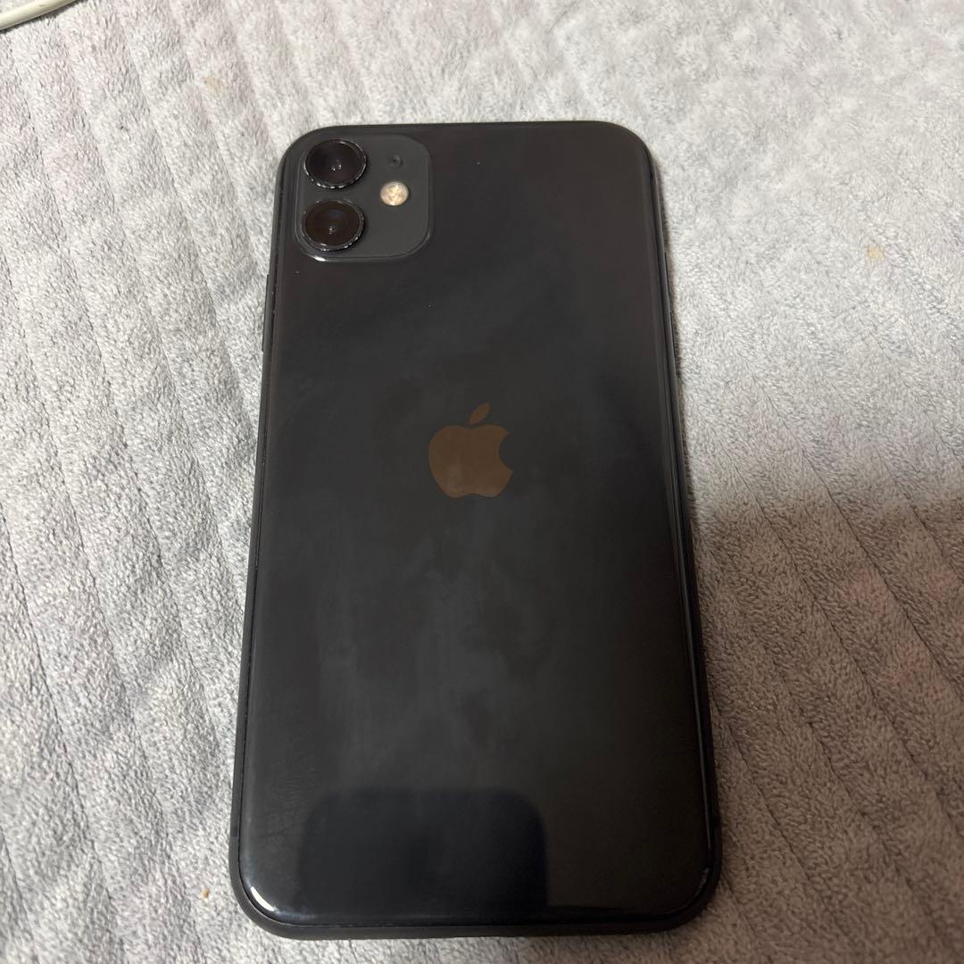 Apple iPhone 11 ブラック　128ｇ　本体　SIMフリー