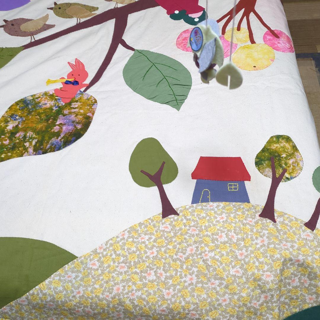 カラフルなパッチワーク布製品ハンドメイド　マルチカバー