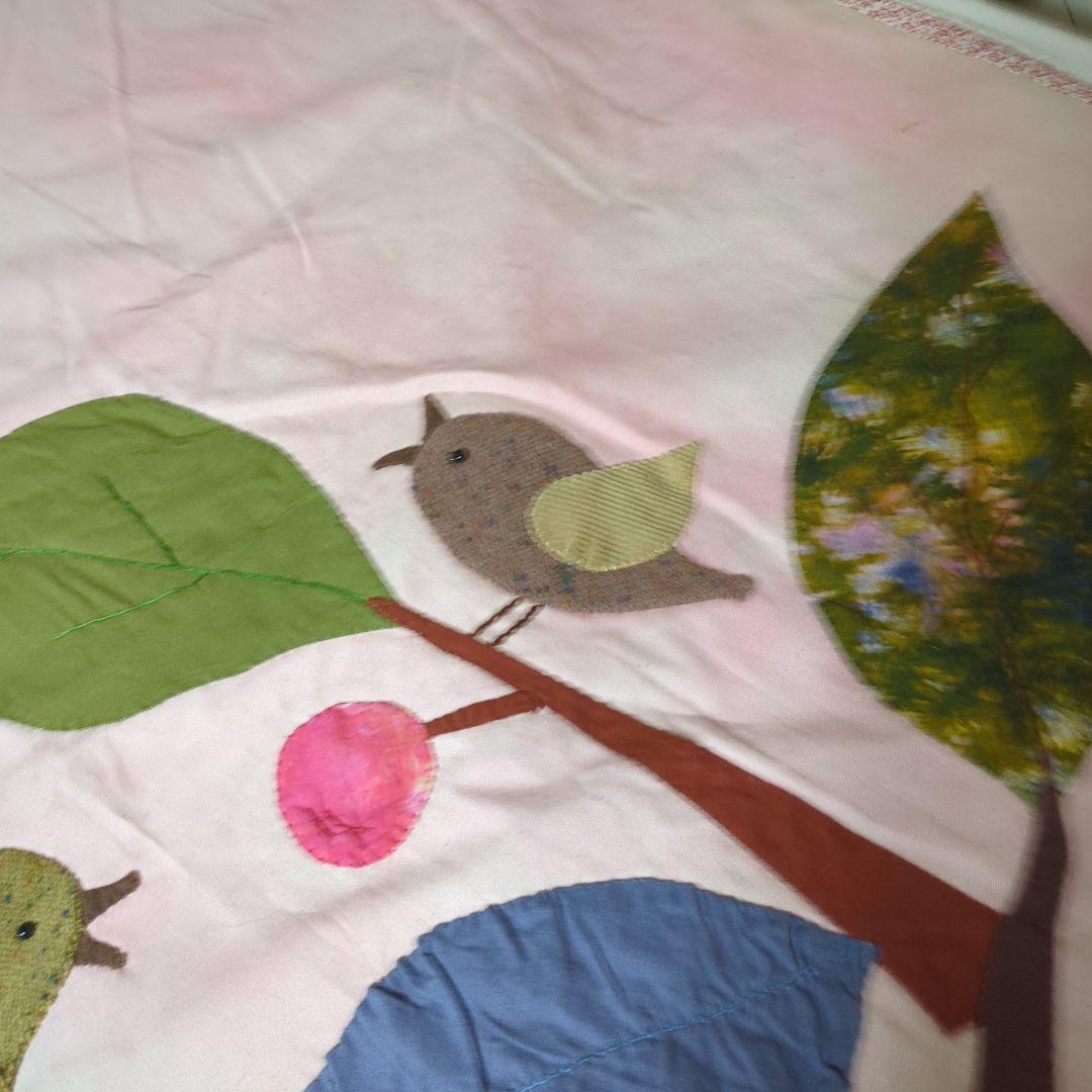 カラフルなパッチワーク布製品ハンドメイド　マルチカバー