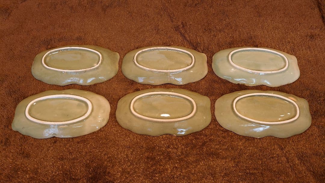 李朝　青磁　陽刻　葉皿　金彩　蔵出し　６客