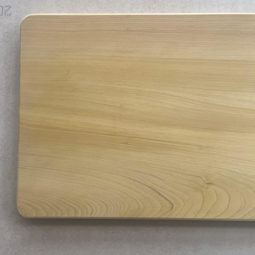 青森ひばまな板一枚板 追い柾目