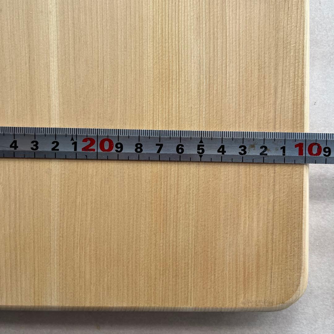 青森ひばまな板一枚板 追い柾目