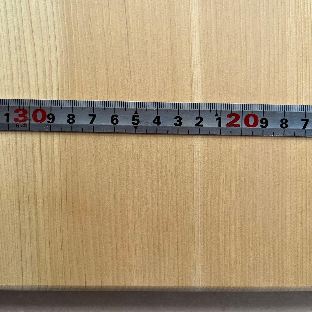 青森ひばまな板一枚板 追い柾目