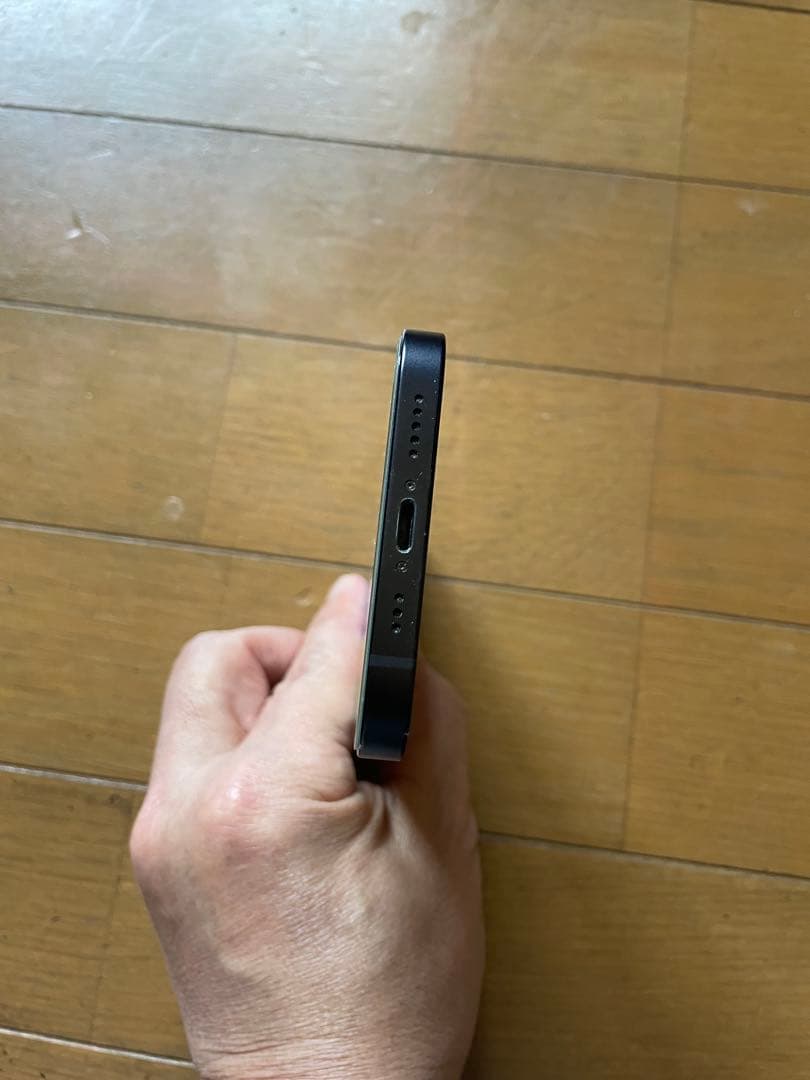Apple iPhone 12 ブラック 64G 本体 キャリアドコモ