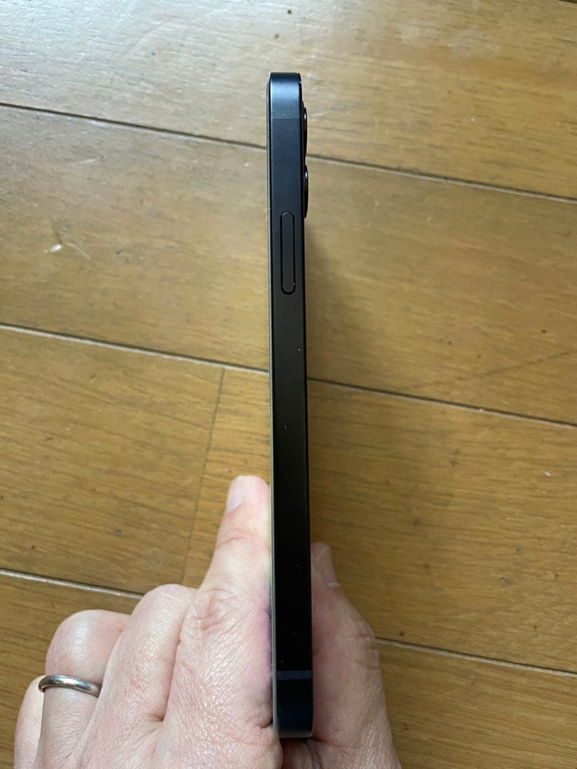 Apple iPhone 12 ブラック 64G 本体 キャリアドコモ