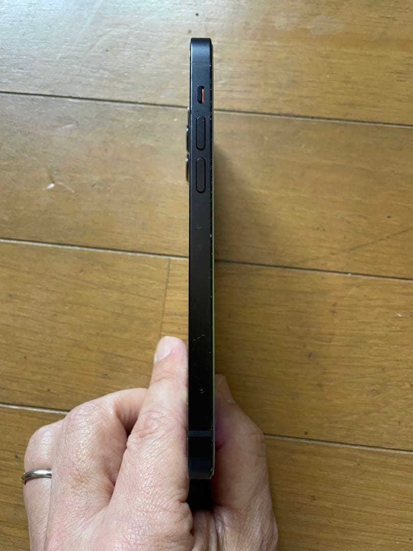 Apple iPhone 12 ブラック 64G 本体 キャリアドコモ